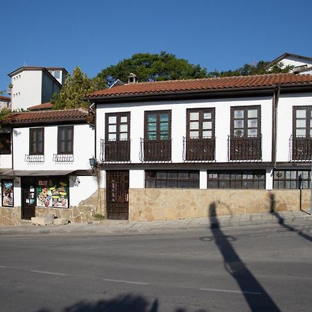 Старата Баkалия The Old Grocery, Guest Rooms 발치크 외부 사진