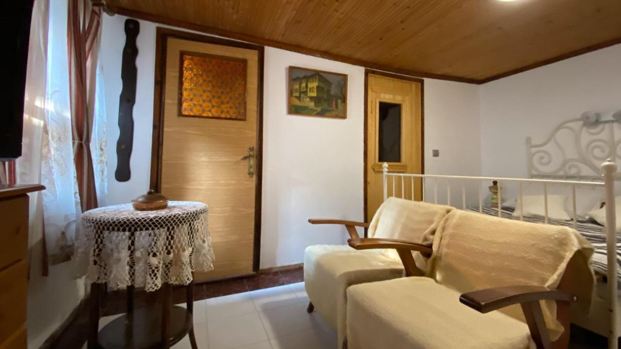 Старата Баkалия The Old Grocery, Guest Rooms 발치크 외부 사진