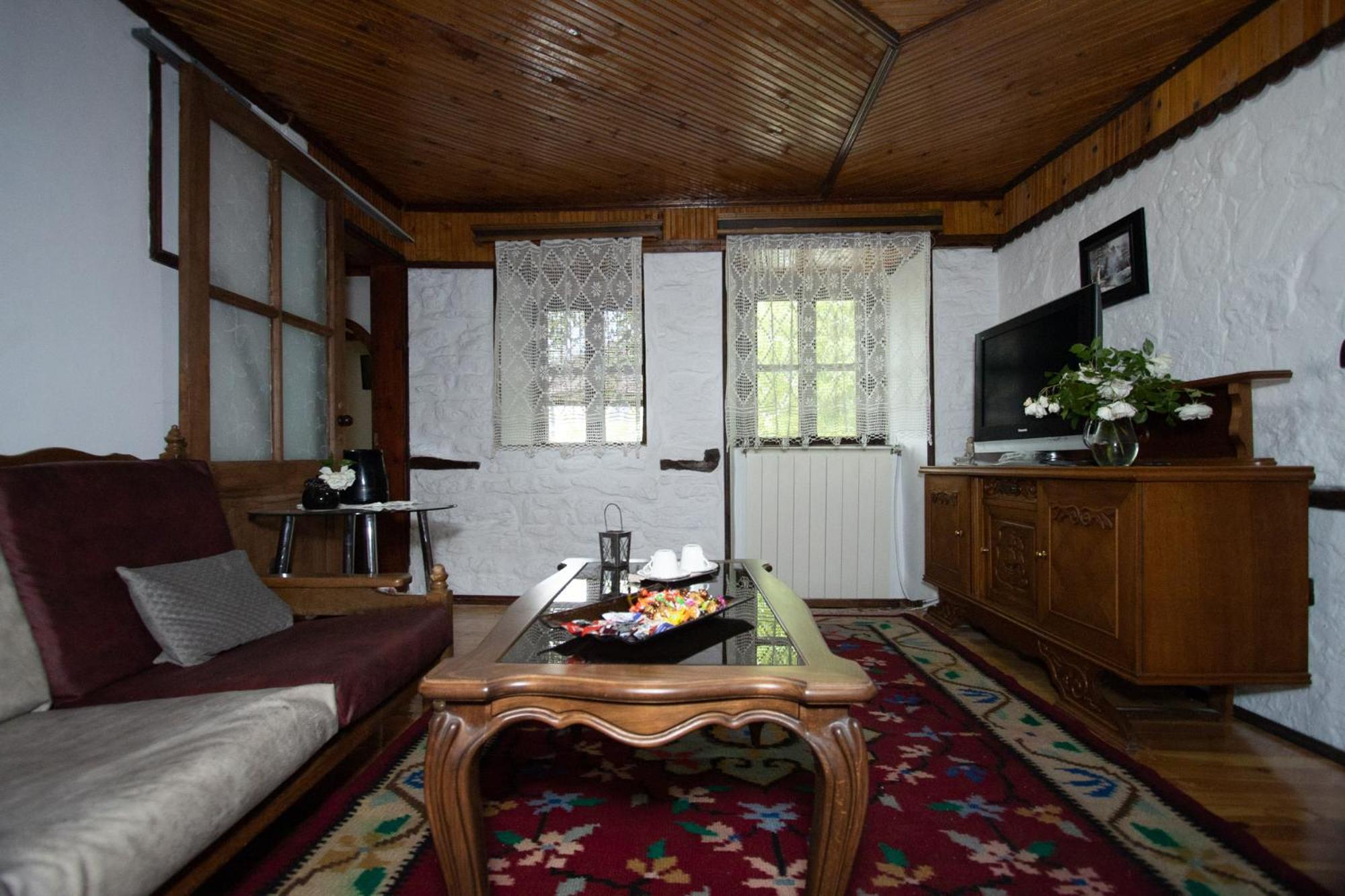 Старата Баkалия The Old Grocery, Guest Rooms 발치크 외부 사진