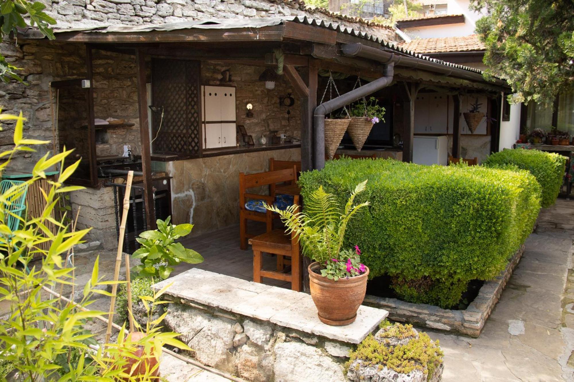 Старата Баkалия The Old Grocery, Guest Rooms 발치크 외부 사진